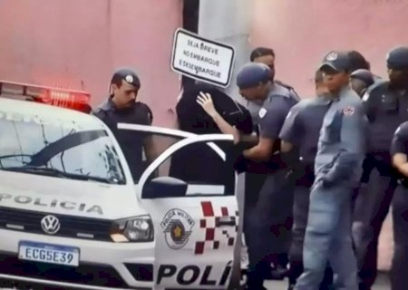 Ataque de adolescente mata professora e deixa outros quatro feridos em escola