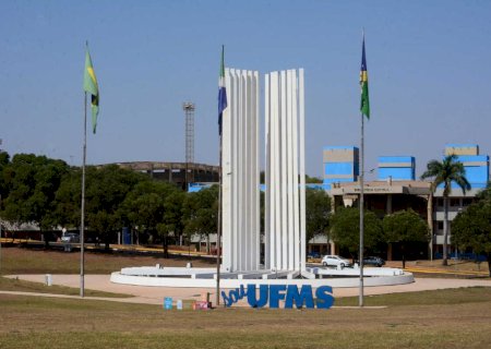 Acadêmicos da UFMS têm até 30 de março para solicitar auxílios