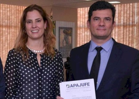 Juíza prorroga prisão de dois suspeitos de planejar ataque a Moro