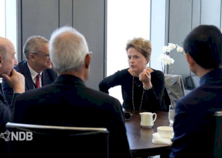 Dilma Rousseff começa a comandar Banco do Brics