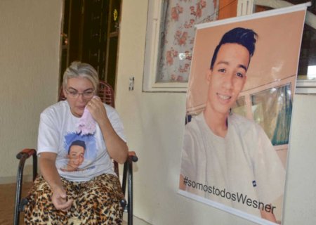 'Não vai devolver meu filho, mas quero pena máxima', diz mãe de jovem morto há 6 anos em lava jato