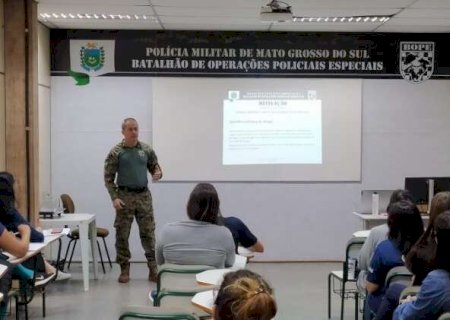 Bope capacita profissionais de escolas para situa&ccedil;&otilde;es emergenciais
