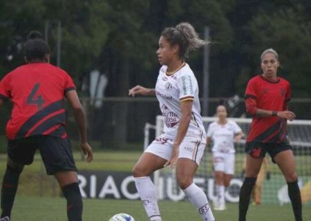 Brasileiro feminino: Ferrovi&aacute;ria vence Athletico-PR e assume lideran&ccedil;a