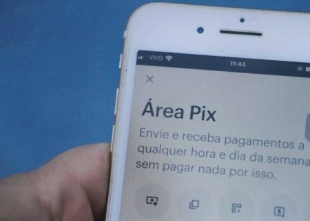 Pix volta a operar ap&oacute;s falha e gera mais de 6 mil reclama&ccedil;&otilde;es no Pa&iacute;s