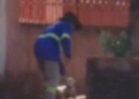 V&iacute;deo mostra homem espancando e arrastando cachorro