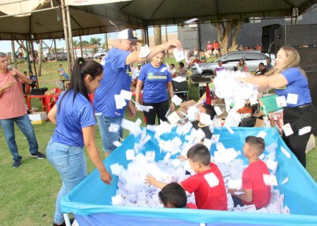 AESA realiza sorteio do Natal de Ouro 2025 e premia consumidores com R$ 15 mil, motos e diversos brindes