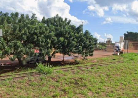 Carro alugado em SP &eacute; abandonado com homem morto no banco traseiro