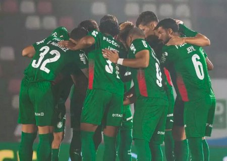 Palmeiras perde para Botafogo-SP mesmo com um jogador a mais em campo