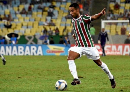 Justi&ccedil;a solta ex-atacante do Fluminense preso em MS h&aacute; 8 meses