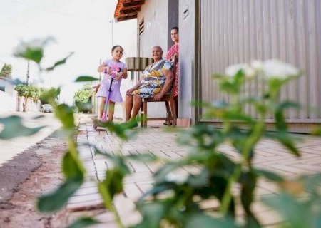 Entre barro e asfalto, bairro com "cara" de interior abriga gera&ccedil;&otilde;es