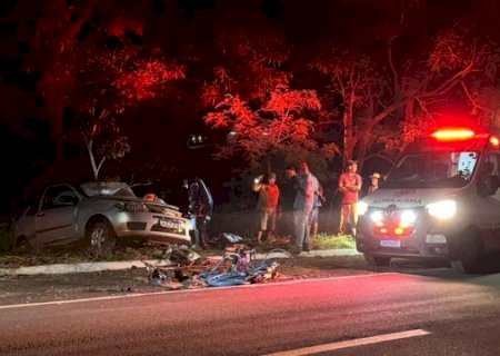 Motorista atinge anta, invade pista e deixa cinco feridos na MS-134