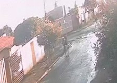 Ciclista &eacute; flagrado tentando atacar jovem no Bairro Nova Lima