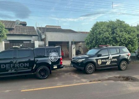 Mulher &eacute; presa com pistola na 2&ordf; fase de a&ccedil;&atilde;o que apura morte de informante