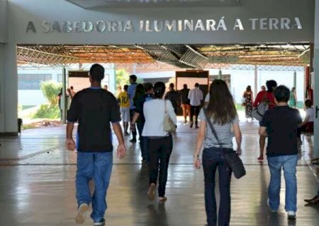 Contrata&ccedil;&otilde;es sem concurso colocam prefeituras sob suspeita de favorecimento