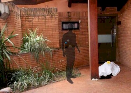 Laudo aponta que segundo tiro de Alcides Bernal foi &agrave; queima-roupa