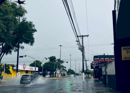 Semana come&ccedil;a com calor e possibilidade de chuva em MS