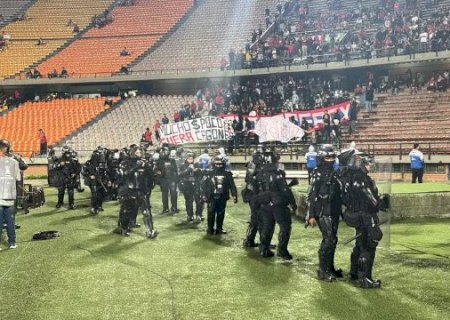 Conmebol d&aacute; vit&oacute;ria ao Flamengo e pune Medell&iacute;n por confus&atilde;o em campo