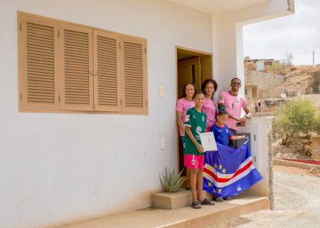 Mãe de Vozinha se diz fã de novelas e reage ao vídeo de Ivete Sangalo