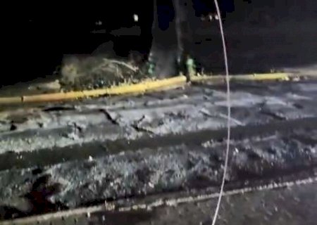 Cabo rompido deixa parte do Carand&aacute; Bosque sem energia