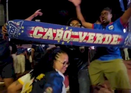 Na terra de Vozinha, gol histórico e muita festa: a noite inesquecível de Mindelo em empate de Cabo Verde