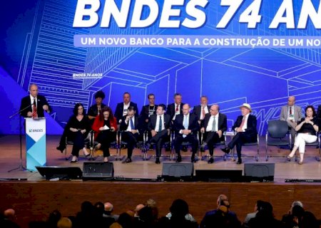 Confiança dos técnicos impulsiona bons resultados do BNDES, diz Lula