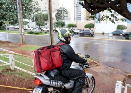 Cr&eacute;dito para entregadores ter&aacute; at&eacute; R$ 1,25 bilh&atilde;o em garantias