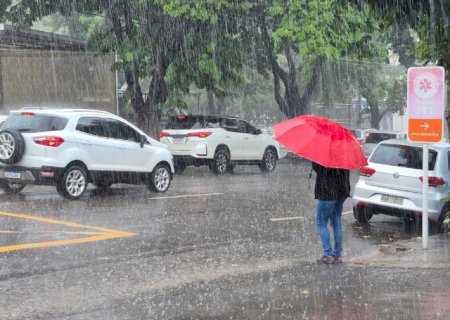 Semana come&ccedil;a com alerta de chuva e deve ter m&iacute;nima de 3&deg;C e geada