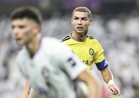Al-Nassr de Cristiano Ronaldo é atropelado em estreia na Liga dos Campeões da Ásia